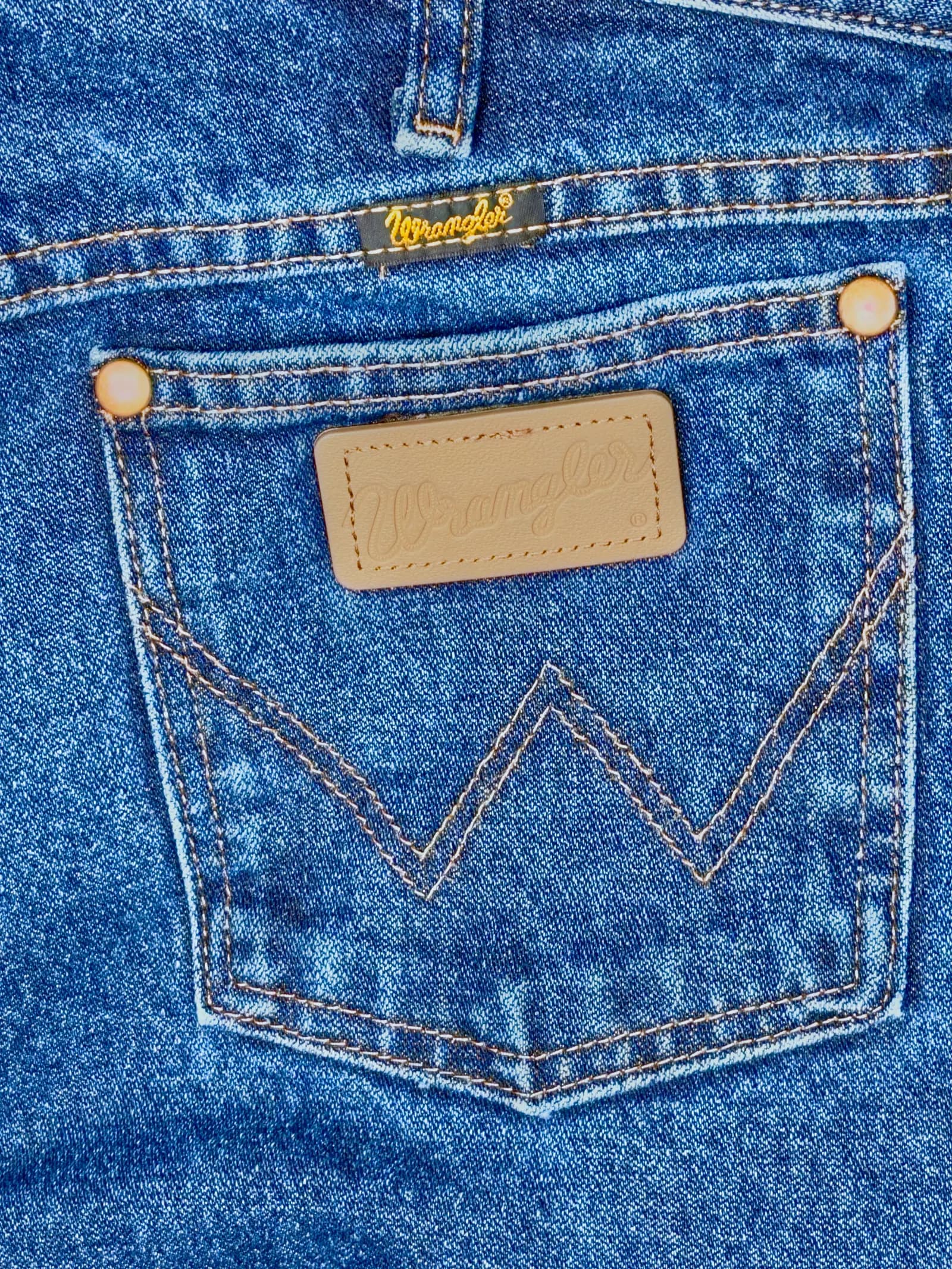 Straight Jeans clothing front view