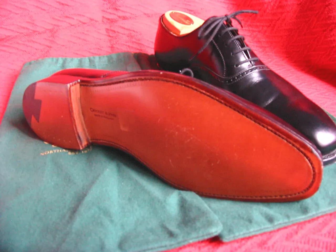 City Oxford shoes side view