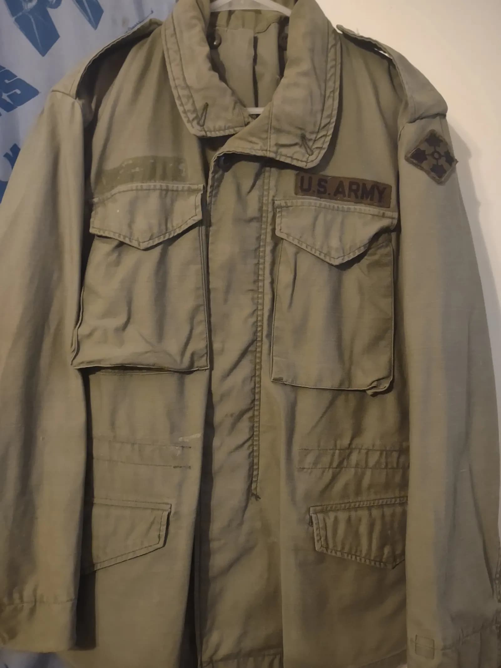 Field Jacket clothing side view