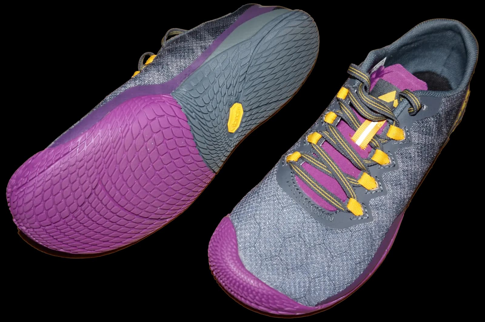 Trail Runner shoes pair view